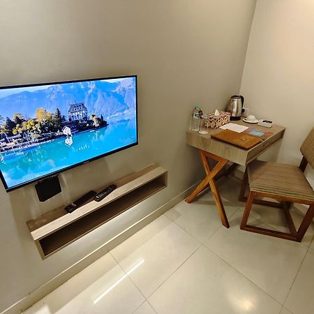 דאהקה Hotel Nandini מראה חיצוני תמונה