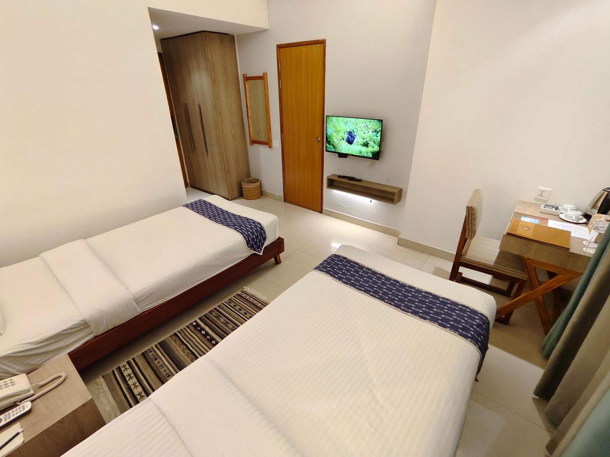 דאהקה Hotel Nandini מראה חיצוני תמונה