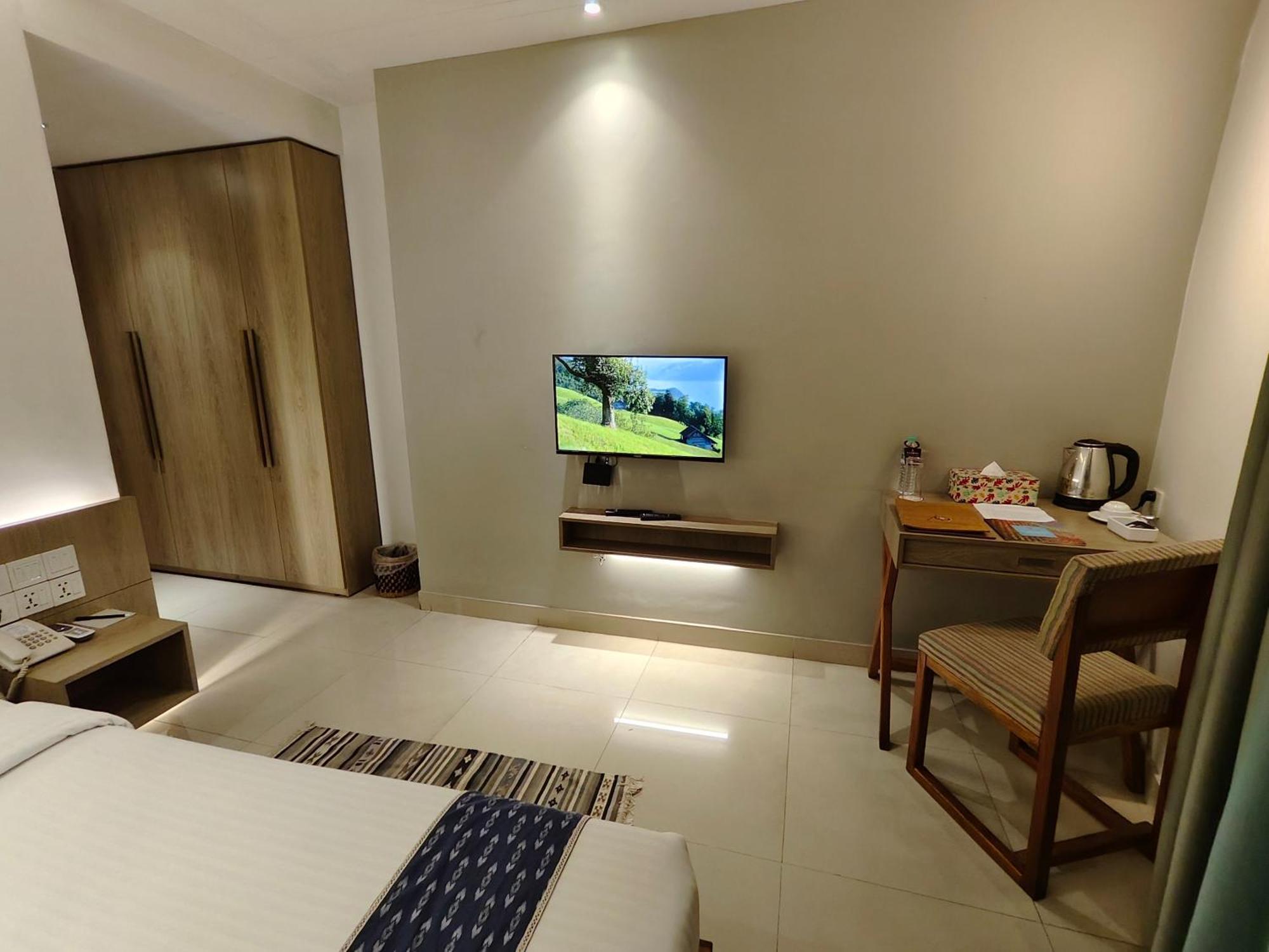 דאהקה Hotel Nandini מראה חיצוני תמונה