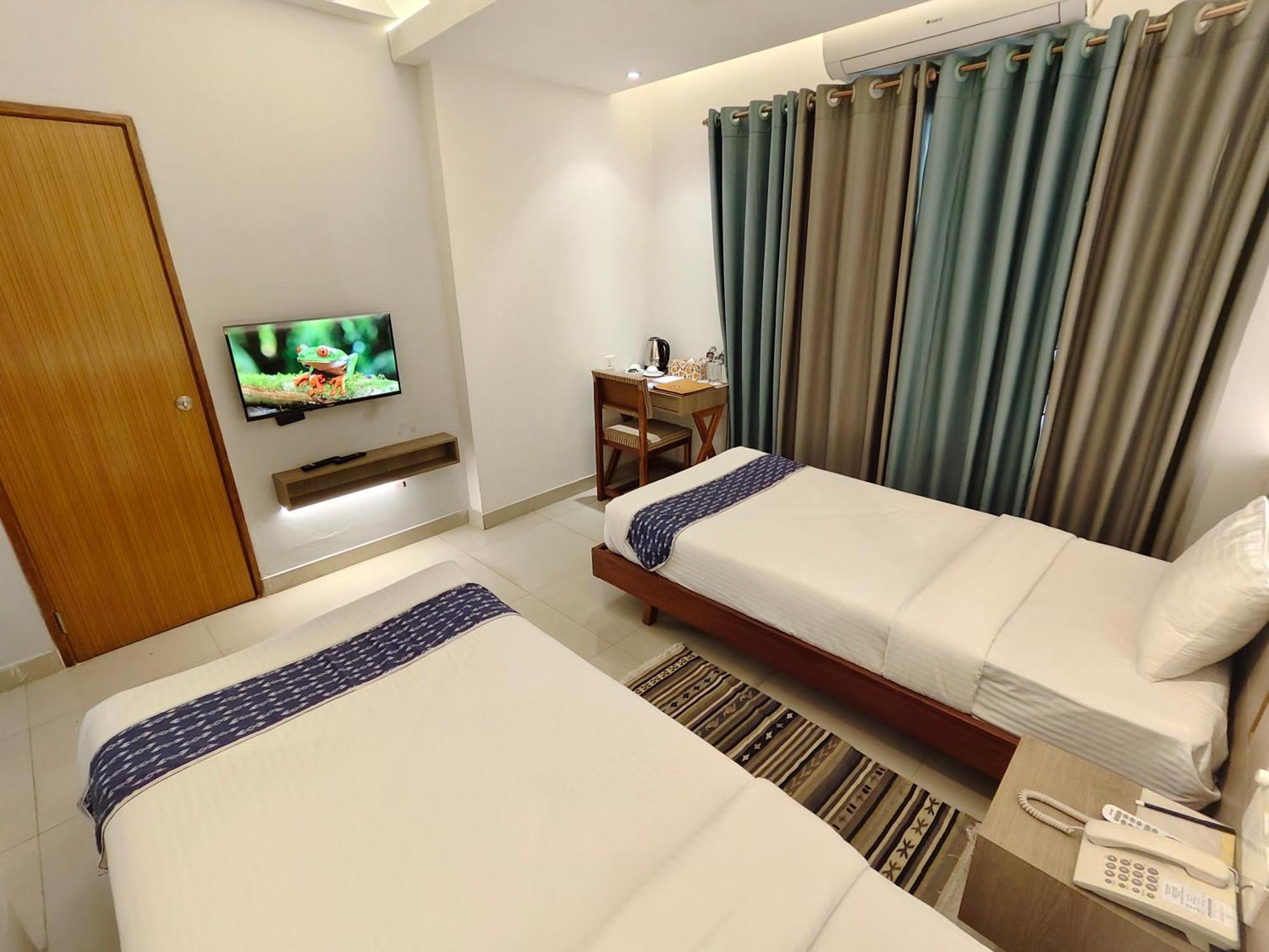 דאהקה Hotel Nandini מראה חיצוני תמונה
